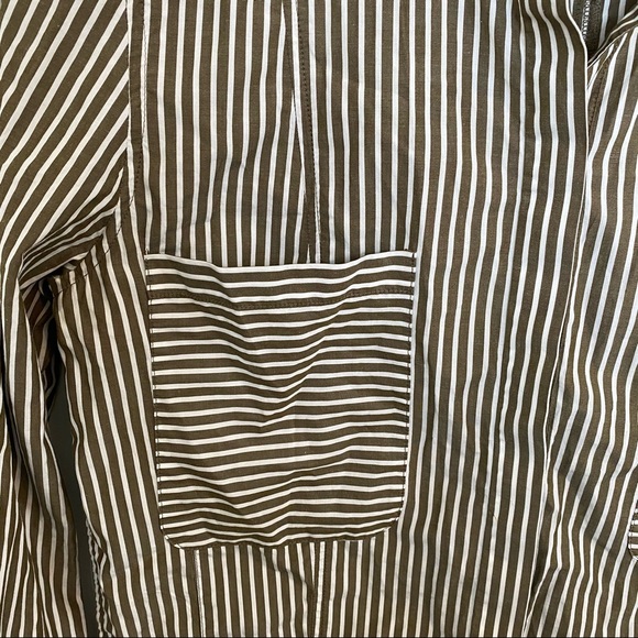 FRAME | Striped Fitted Bell Sleeve Blouse - Picture 5 of 11
